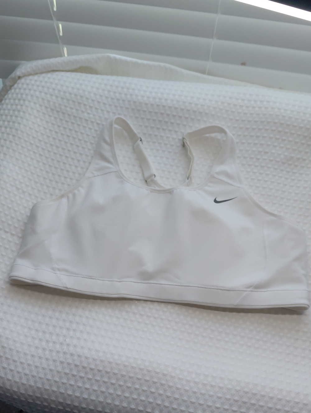Nike Dry-Fit White Racerback Sports Bra with Swoosh Logo Sz XL